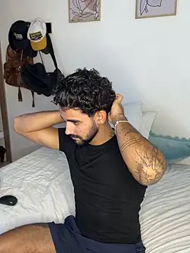 Snapshot of Thelovers666 chatting on 12.17.25 Thelovers666 online show from 12.17.25