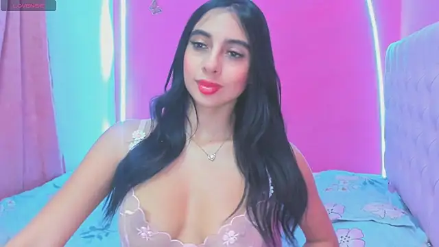 Snapshot of Selenevosse_ chatting on 12.18.25 Selenevosse online show from 12.18.25