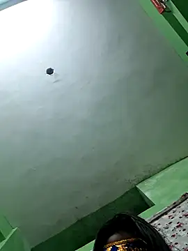 Snapshot of _sexy-queen2 chatting on 12.17.25 sexy-queen2 online show from 12.17.25