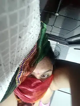 Snapshot of Telugumistress chatting on 12.19.25 Telugumistress online show from 12.19.25