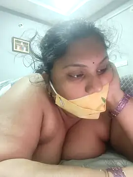 Snapshot of Telugumistress chatting on 02.24.26 Telugumistress online show from 02.24.26