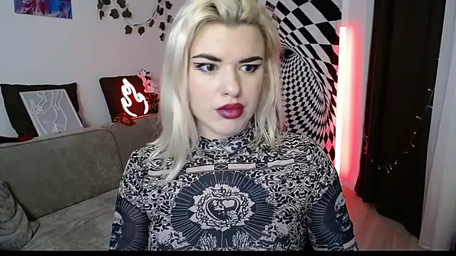 Snapshot of Ariana_Saint chatting on 02.07.26 Ariana Saint online show from 02.07.26