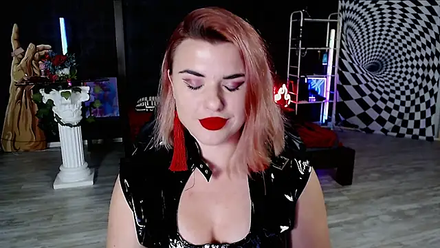 Snapshot of Ariana_Saint chatting on 06.17.26 Ariana Saint online show from 06.17.26