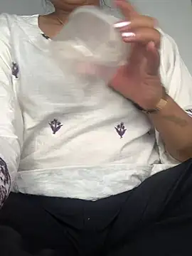 Snapshot of missmisha01 chatting on 01.09.26 missmisha01 online show from 01.09.26