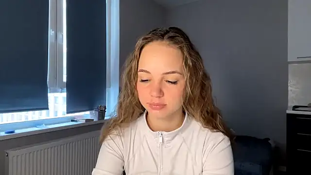 AliceQueenGirl online show from 01.15.26