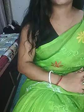 Snapshot of MAHI066 chatting on 07.23.26 MAHI066 online show from 07.23.26