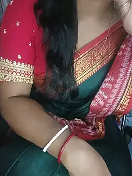 Snapshot of MAHI066 chatting on 08.02.26 MAHI066 online show from 08.02.26