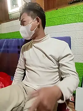 Snapshot of Mrcaoboinung chatting on 12.17.25 Mrcaoboinung online show from 12.17.25