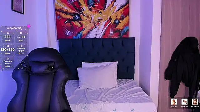 Violet Blazee online show from 12.23.25