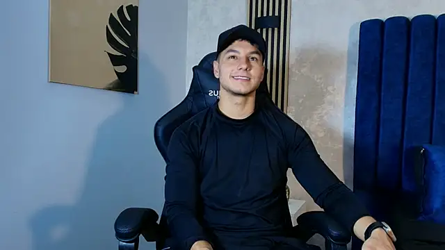 Noah Clarkk online show from 05.14.26