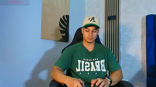 Noah Clarkk online show from 05.15.26