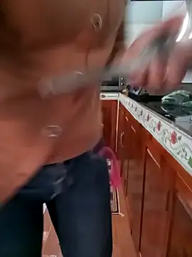 Snapshot of Sweet-Berryy chatting on 12.19.25 Sweet-Berryy online show from 12.19.25