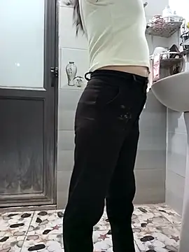 Snapshot of Sweet-Berryy chatting on 02.15.26 Sweet-Berryy online show from 02.15.26