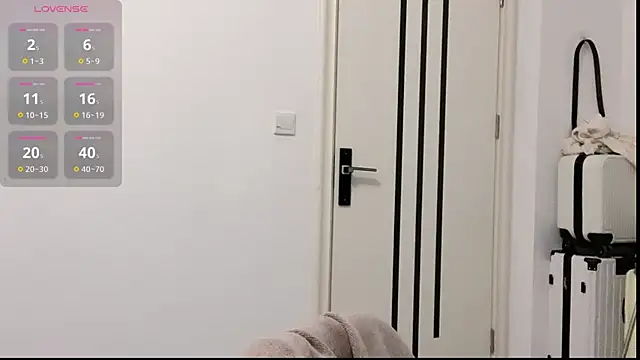 Snapshot of Mona-u chatting on 01.19.26 Mona-u online show from 01.19.26