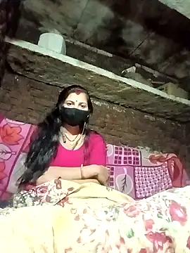 Snapshot of Bandna_thakur chatting on 12.21.25 Bandna thakur online show from 12.21.25