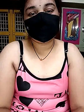 Snapshot of maduri__ chatting on 04.04.26 maduri online show from 04.04.26
