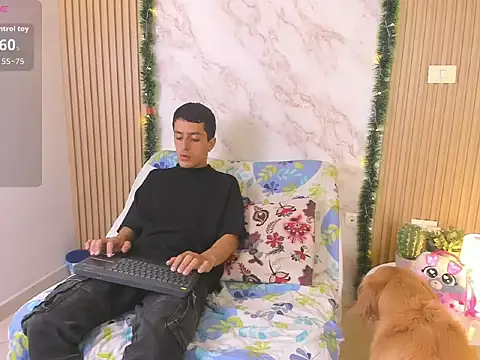 Snapshot of nati_n_mark chatting on 12.18.25 nati n mark online show from 12.18.25