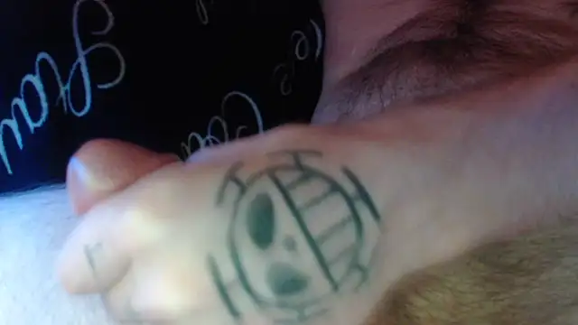 Snapshot of allurhedo chatting on 12.18.25 allurhedo online show from 12.18.25