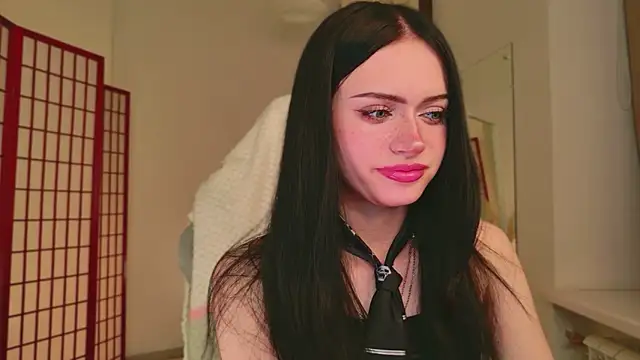 Dark Diva online show from 06.16.26