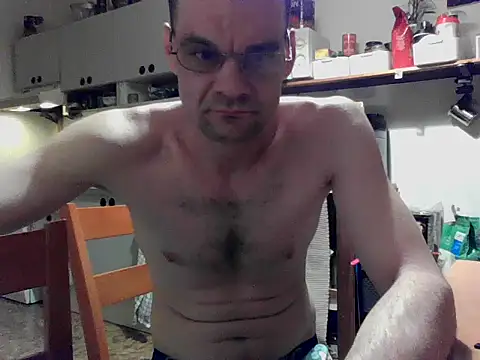 Snapshot of PM12345A chatting on 04.07.26 PM12345A online show from 04.07.26