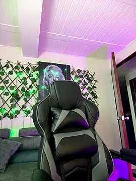 Violette-18 online show from 12.19.25