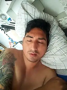 Snapshot of Yrresistible666 chatting on 01.13.26 Yrresistible666 online show from 01.13.26