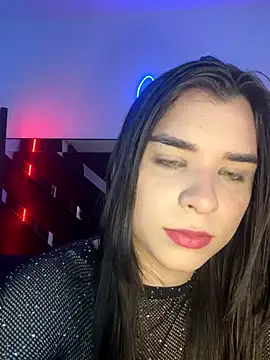 Snapshot of cristalcott chatting on 12.19.25 cristalcott online show from 12.19.25