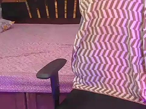 bold-smirthii online show from 04.11.26