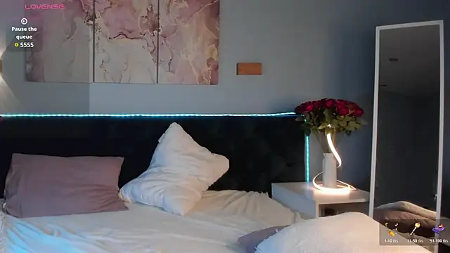 Mary Hart online show from 12.19.25