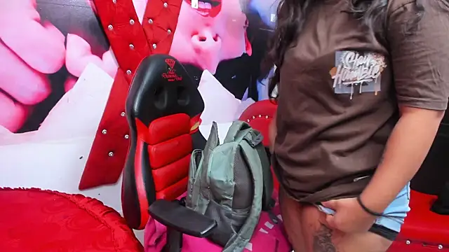 Snapshot of carolina_canndy chatting on 02.14.26 carolina canndy online show from 02.14.26