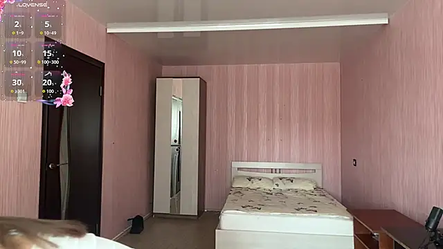 Snapshot of NeidaGowing chatting on 03.20.26 NeidaGowing online show from 03.20.26