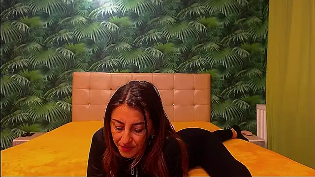 Snapshot of Stella_John chatting on 12.03.24 Stella John online show from 12.03.24