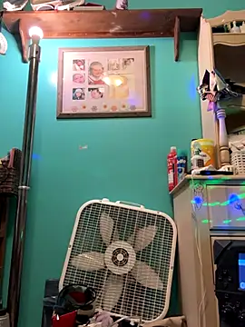 bellywelly69420 online show from 12.20.25