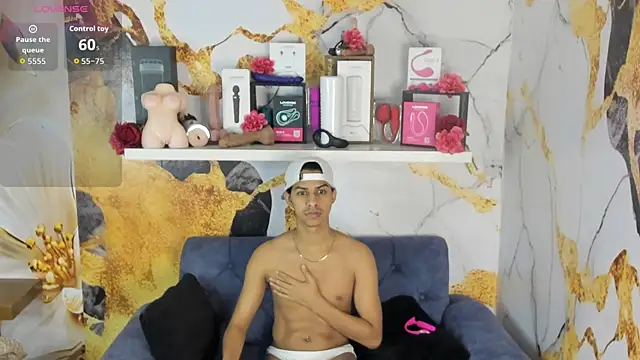 Victor LatinBoy online show from 02.19.26