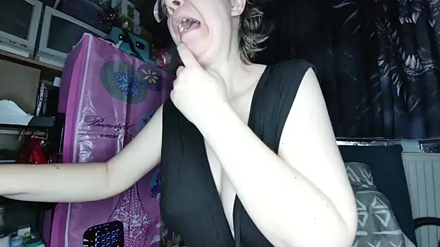 xNiceTitsx online show from 03.11.25