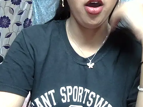 cute Dirty Diva online show from 06.22.26