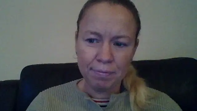 Snapshot of jennyblondeuk chatting on 01.14.26 jennyblondeuk online show from 01.14.26