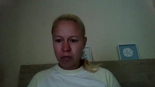 jennyblondeuk online show from 04.18.26
