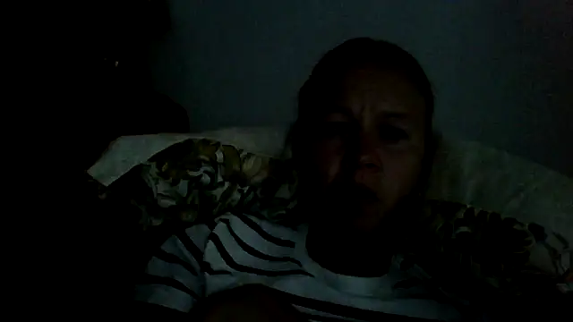 Snapshot of jennyblondeuk chatting on 07.14.26 jennyblondeuk online show from 07.14.26