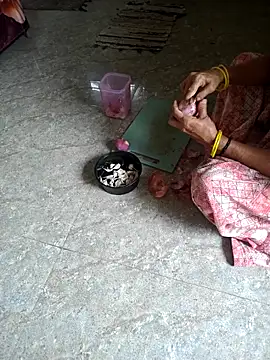 Tamilwifelove online show from 12.22.25