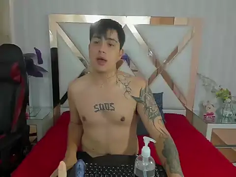 Snapshot of ThomasThund chatting on 01.13.26 ThomasThund online show from 01.13.26