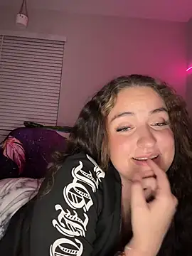 Snapshot of LushLaniii chatting on 02.03.26 LushLaniii online show from 02.03.26