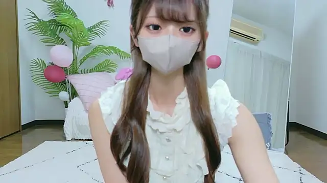 Snapshot of Kiki-jpn chatting on 06.29.26 Kiki-jpn online show from 06.29.26