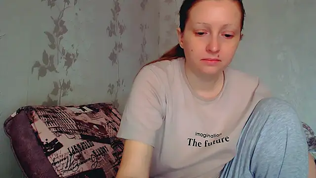 Snapshot of CrystallAngel chatting on 02.01.26 CrystallAngel online show from 02.01.26