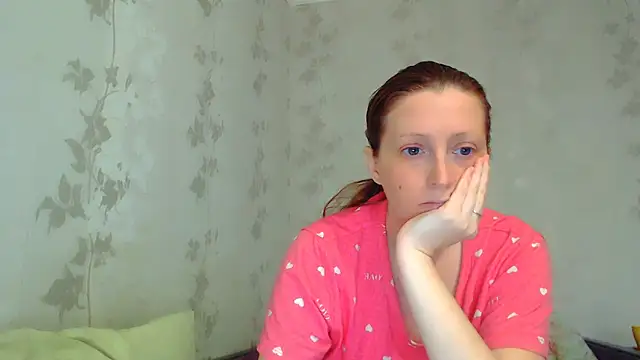 Snapshot of CrystallAngel chatting on 03.18.26 CrystallAngel online show from 03.18.26