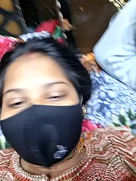 Snapshot of Radhacpl9528 chatting on 01.16.26 Radhacpl9528 online show from 01.16.26