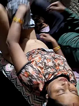 Snapshot of Radhacpl9528 chatting on 04.13.26 Radhacpl9528 online show from 04.13.26