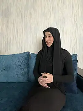 LuxBrunette  online show from 04.20.26