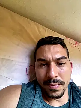 LuanTeles29 online show from 12.21.25