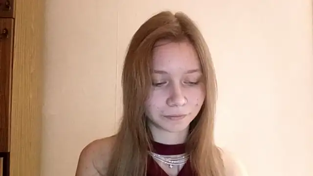 Aura skyei online show from 01.10.26